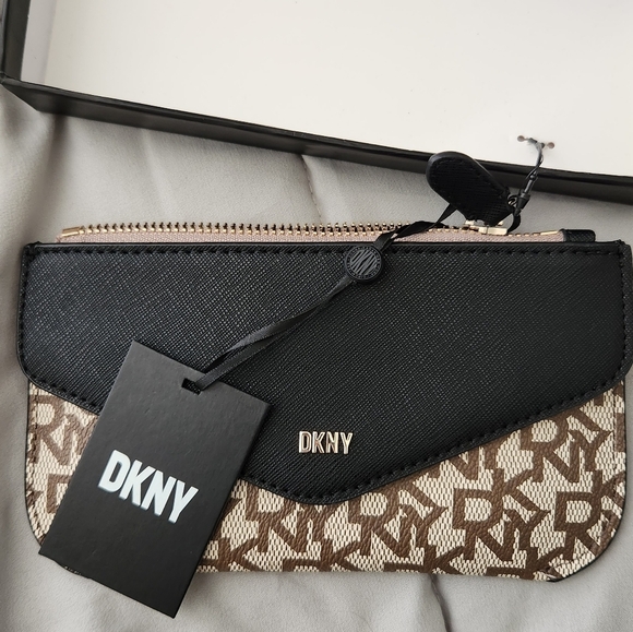 NWT DKNY Flap Boxed Wallet - Picture 5 of 7